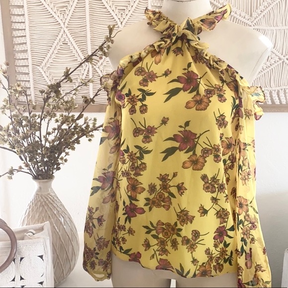 ❤️… Scripted Yellow Floral Top - Picture 1 of 4